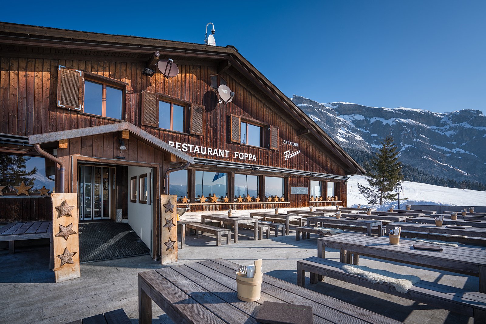 Altes Gebäude des Berghaus Foppa in Flims