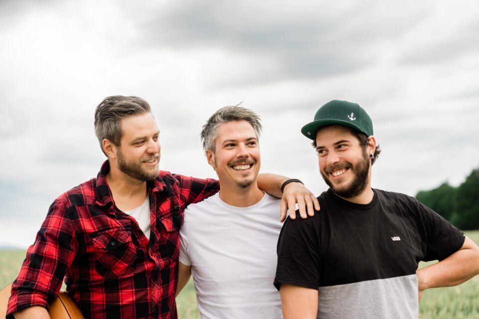 Daxner3 Band spielt am SommerFESTival des Berghaus Foppa